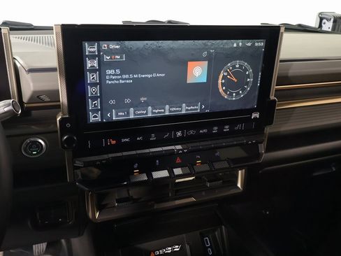 Used 2025 GMC Hummer EV 3X w/ LPO, Illumination Package image 5