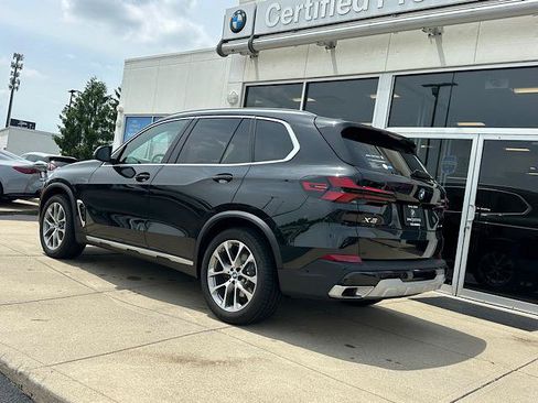 Certified 2024 BMW X5 xDrive40i w/ Premium Package AWD/4WD image 6