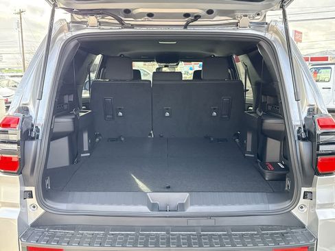 New 2026 Toyota 4Runner SR5 image 6