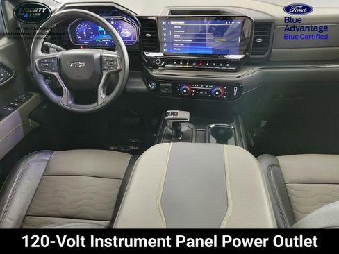 Used 2023 Chevrolet Silverado 1500 ZR2 w/ Technology Package image 34