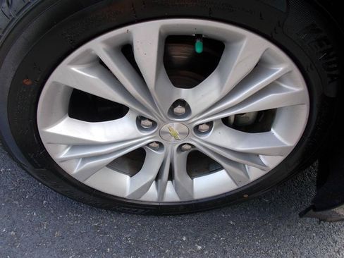 Used 2015 Chevrolet Impala LT w/ Convenience Package FWD image 17