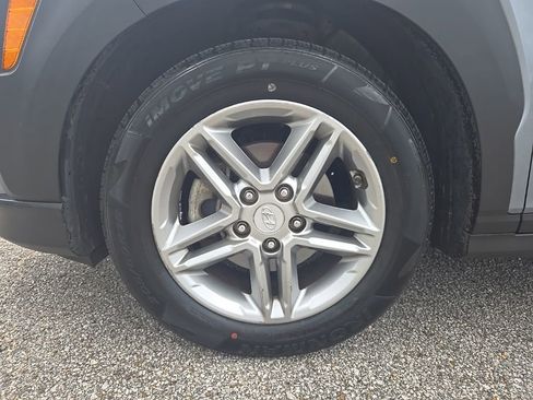 Used 2020 Hyundai Kona SE FWD image 24