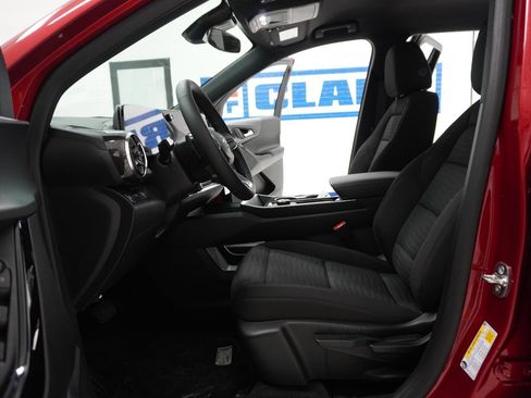 New 2026 Chevrolet Equinox LT image 16