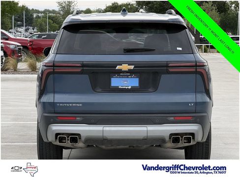 Certified 2024 Chevrolet Traverse LT FWD image 5