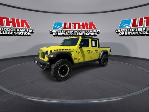 Used 2023 Jeep Gladiator Mojave w/ Trailer Tow Package AWD/4WD image 4