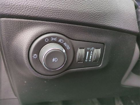 Used 2021 Jeep Compass Latitude w/ Convenience Group image 14