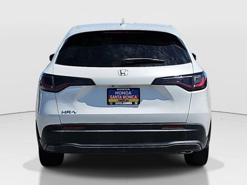 Used 2023 Honda HR-V LX image 6