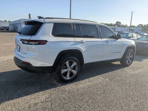 Used 2022 Jeep Grand Cherokee L Limited AWD/4WD image 4