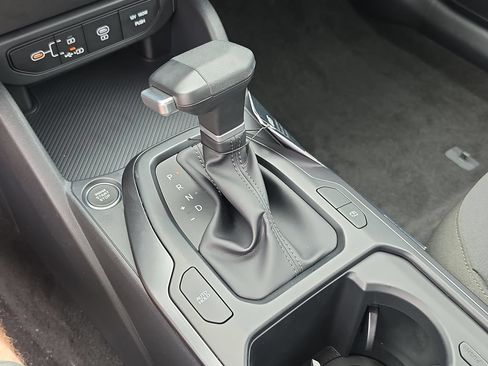 New 2026 Kia K4 FWD image 25