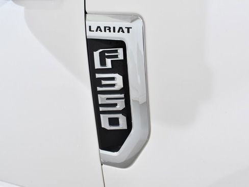 Used 2018 Ford F350 Lariat w/ Lariat Ultimate Package image 21