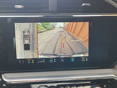 Used 2023 GMC Sierra 1500 Denali w/ Technology Package image 18