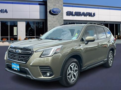 Certified 2024 Subaru Forester Premium AWD/4WD image 1