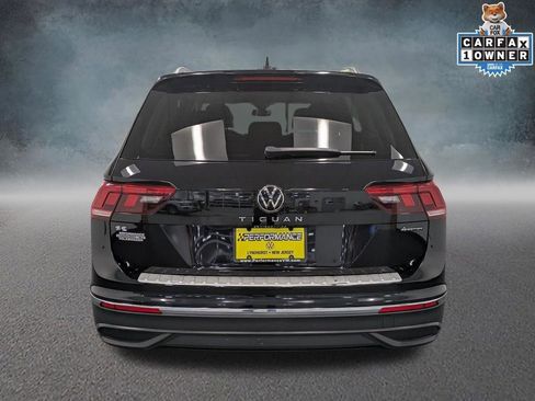Used 2022 Volkswagen Tiguan SE w/ Panoramic Sunroof Package AWD/4WD image 6