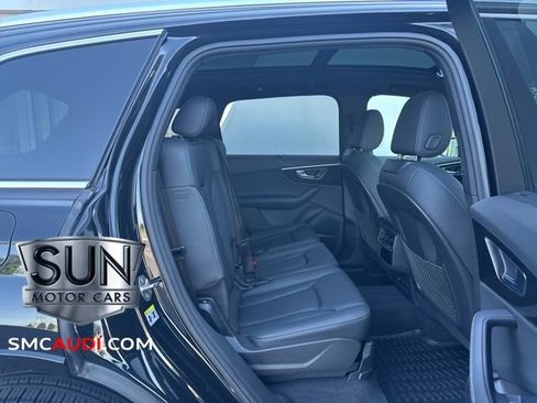 Certified 2025 Audi Q7 3.0T Premium Plus image 11
