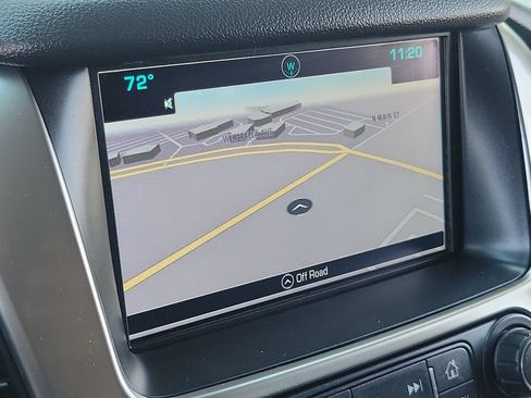 Used 2016 Chevrolet Suburban LT RWD image 11