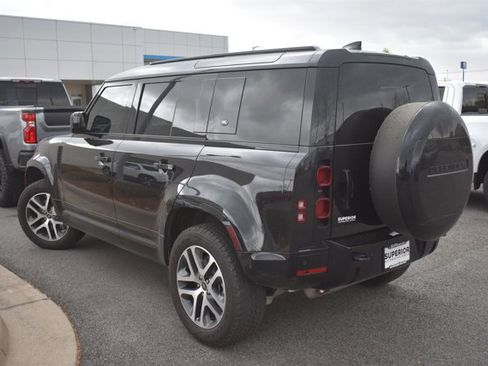 Used 2024 Land Rover Defender 110 X-Dynamic SE image 5