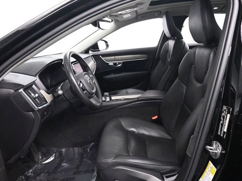 Used 2023 Volvo S90 B6 Plus image 11