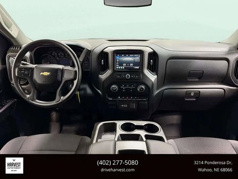 Used 2022 Chevrolet Silverado 2500 Custom w/ Custom Value Package image 12