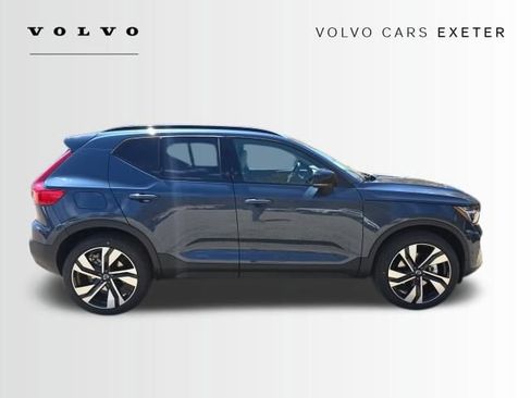 New 2026 Volvo XC40 B5 Plus w/ Climate Package AWD/4WD image 8