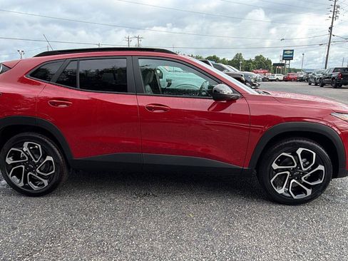 New 2026 Chevrolet Trax RS w/ Driver Confidence Package FWD image 7