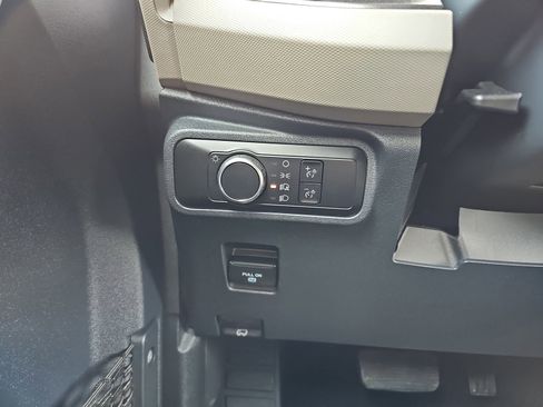 Used 2023 Ford Bronco Wildtrak image 28