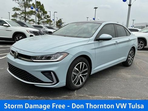 New 2026 Volkswagen Jetta SE FWD image 7