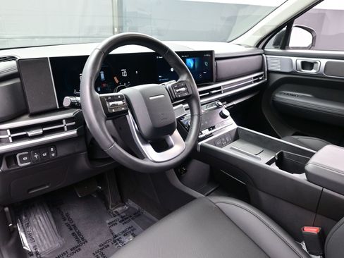 Used 2025 Hyundai Santa Fe XRT image 12