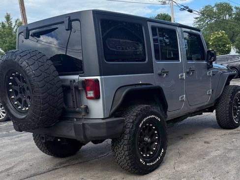Used 2014 Jeep Wrangler Unlimited Sport w/ Quick Order Package 24S AWD/4WD image 9