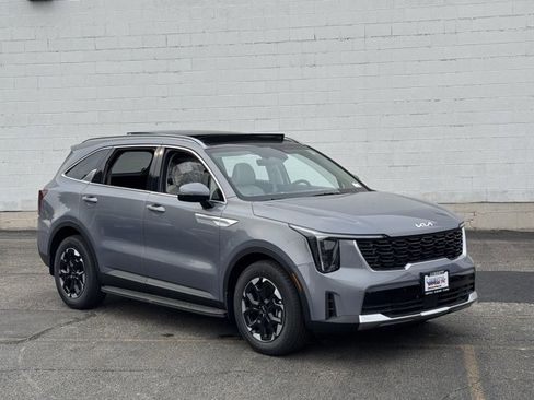 New 2025 Kia Sorento S w/ Panoramic Sunroof Package image 4