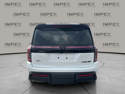 Used 2025 Nissan Armada PRO-4X image 5