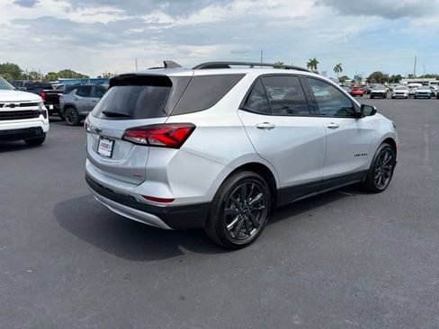 Used 2022 Chevrolet Equinox RS FWD image 6