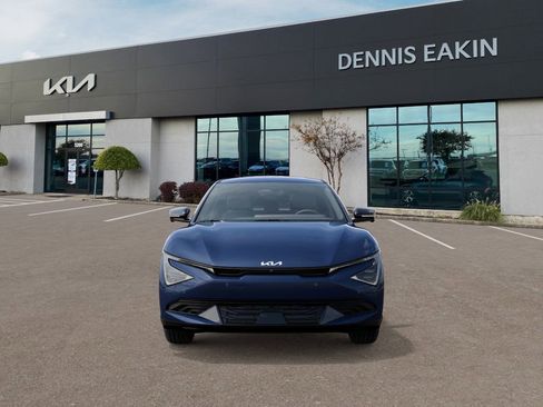 New 2025 Kia EV6 Wind image 2