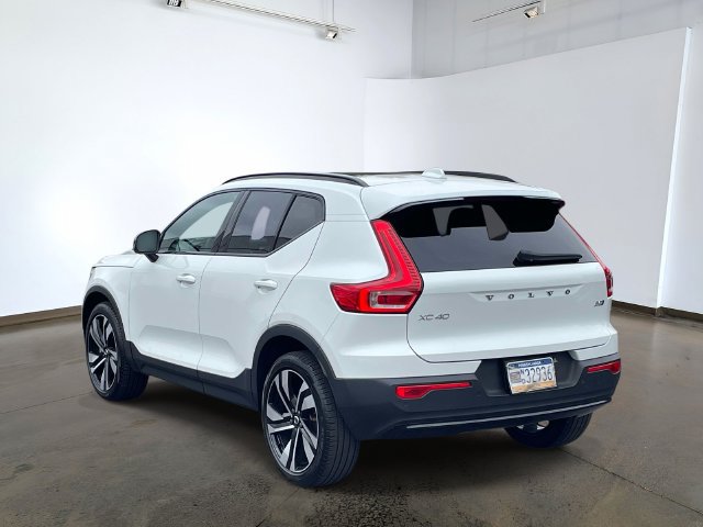 Certified 2023 Volvo XC40 B5 Plus w/ Protection Package Premier AWD/4WD image 6