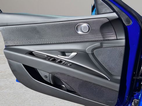 New 2026 Hyundai Elantra Blue image 17