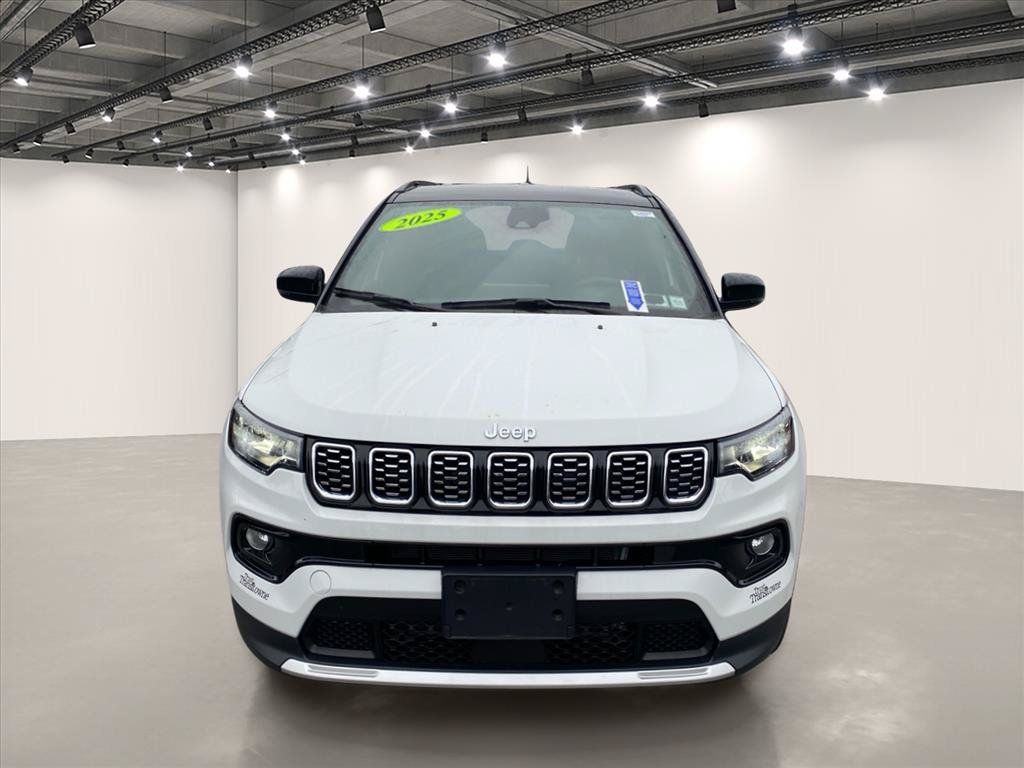 Certified 2025 Jeep Compass Limited AWD/4WD image 2