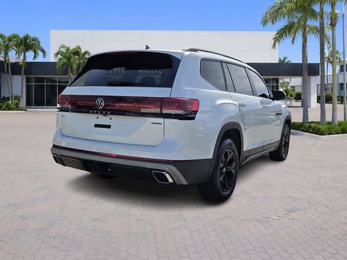 Used 2024 Volkswagen Atlas Peak Edition SEL AWD/4WD image 7