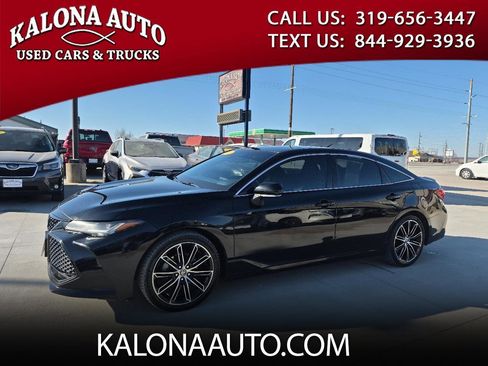 Used 2022 Toyota Avalon Touring w/ Advanced Safety Package image 1