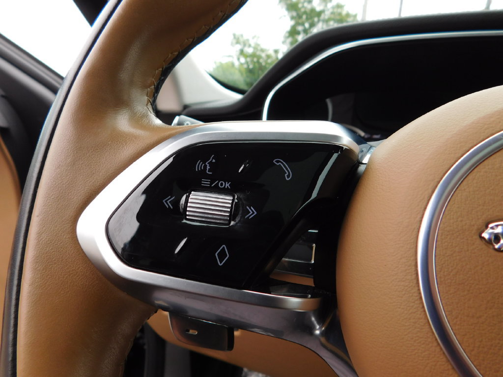 Used 2023 Jaguar F-PACE S AWD/4WD image 28