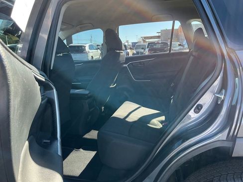 Used 2020 Toyota RAV4 LE image 30