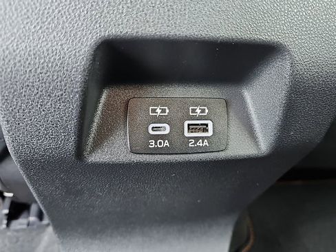 Certified 2025 Subaru Crosstrek 2.5i Limited image 11