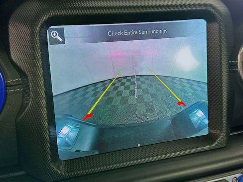 Used 2020 Jeep Gladiator Overland image 23