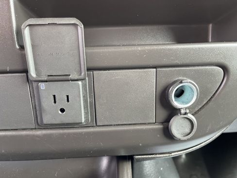 Used 2024 Chevrolet Express 2500 w/ Driver Convenience Package image 24