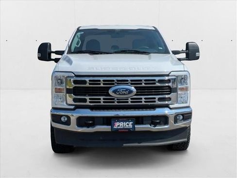 Used 2024 Ford F350 XLT image 8