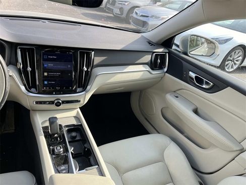 Used 2023 Volvo V60 B5 Cross Country Plus w/ Protection Package Premier image 15