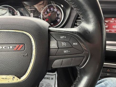 Used 2016 Dodge Challenger SXT image 16