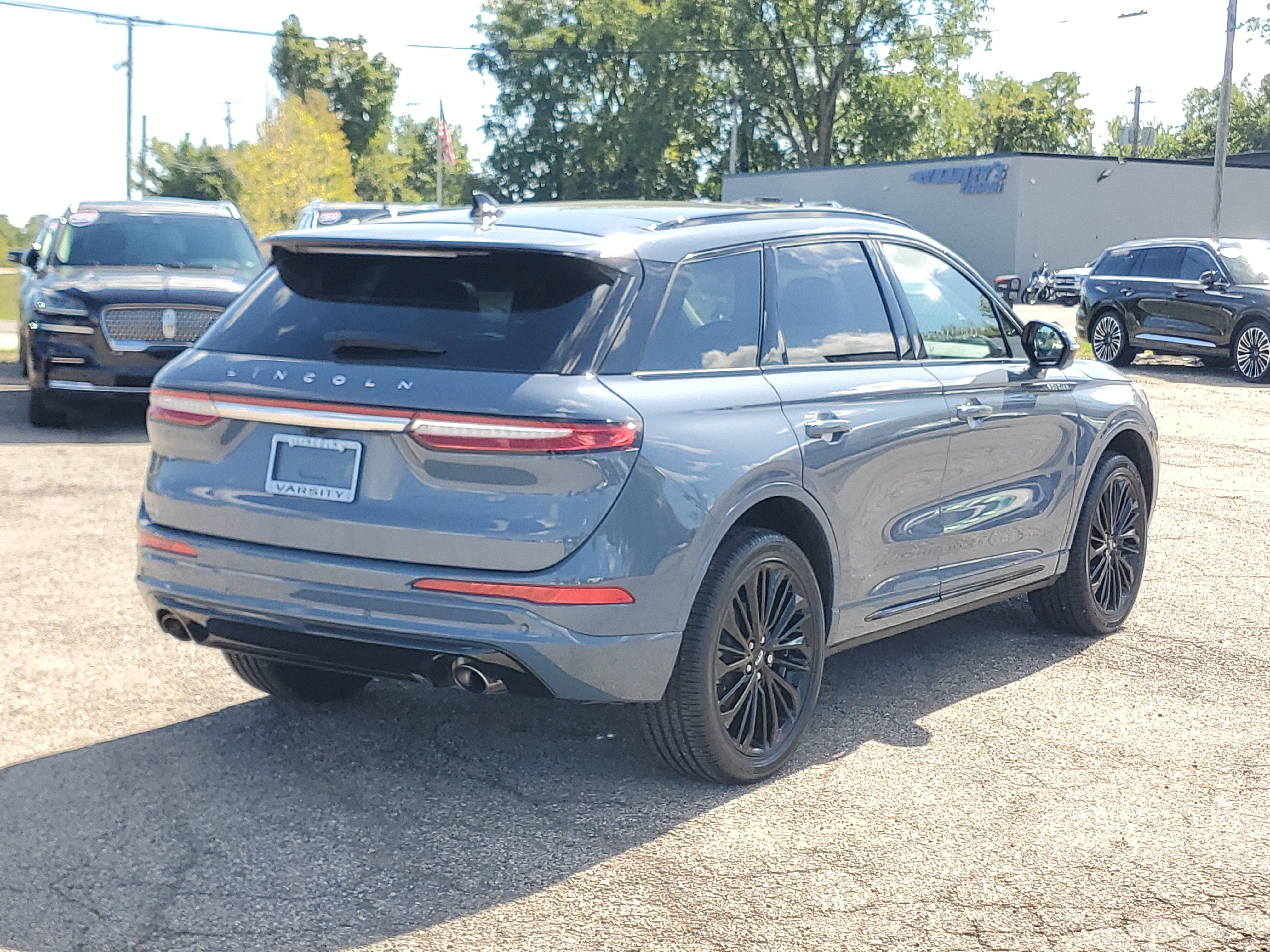 Certified 2024 Lincoln Corsair Reserve w/ Equipment Group 201A AWD/4WD image 6