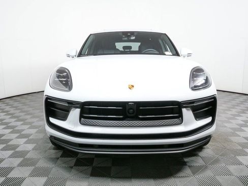 New 2026 Porsche Macan AWD image 36