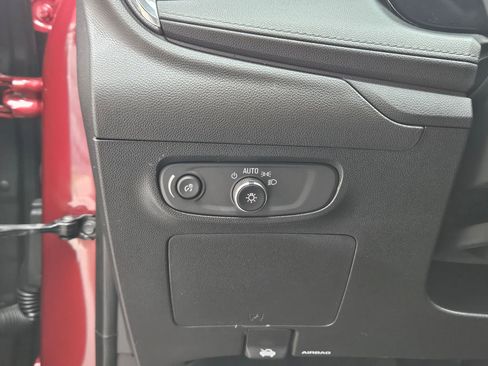 Used 2025 Buick Encore GX Sport Touring w/ Comfort Package image 19