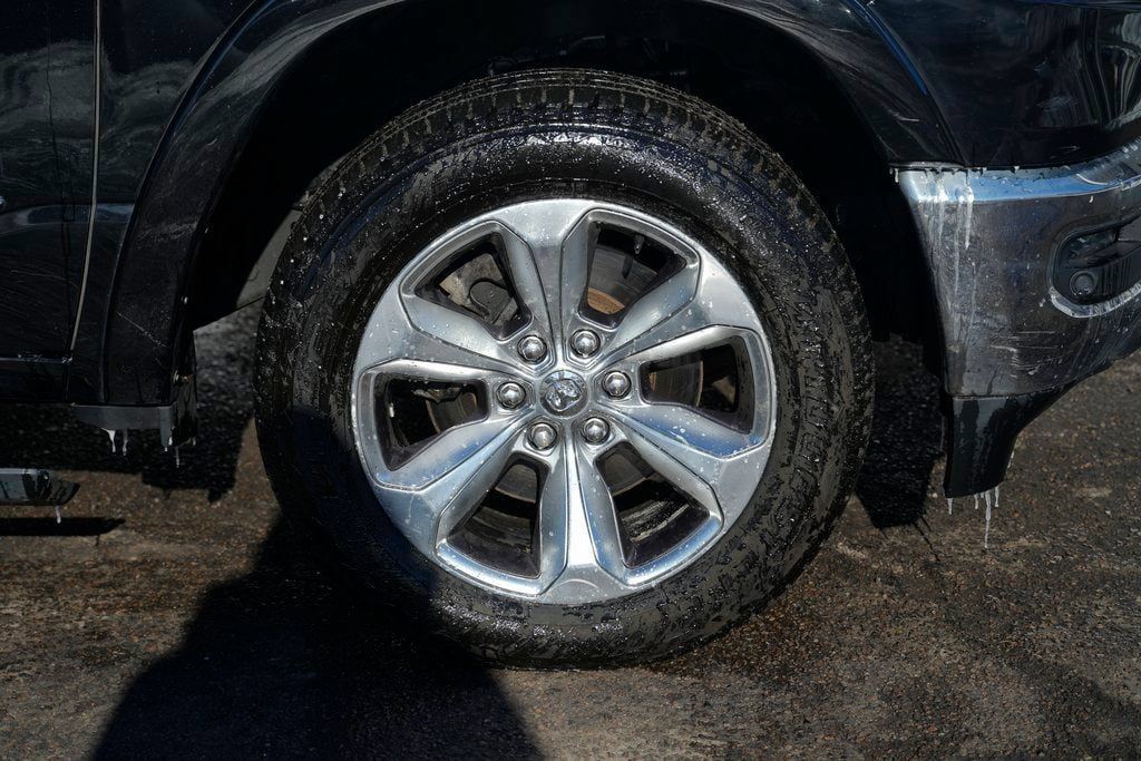 Used 2022 RAM 1500 Limited AWD/4WD image 12