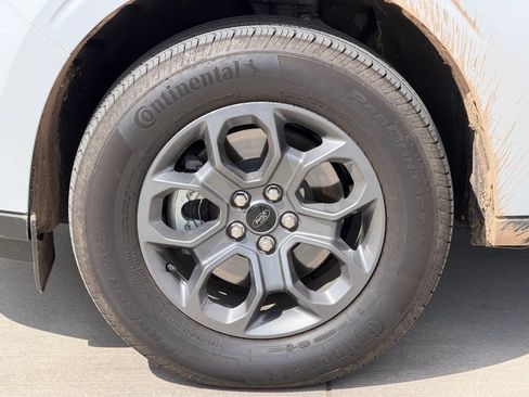 Used 2025 Ford Maverick XLT w/ Equipment Group 301A AWD/4WD image 8